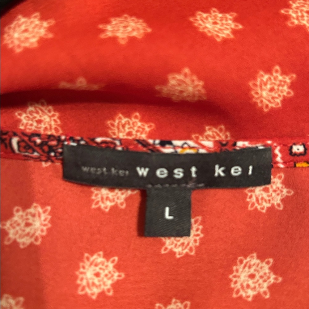 West Kei Red Printed V-Neck Button Tie-Front Blouse - Picture 2 of 2